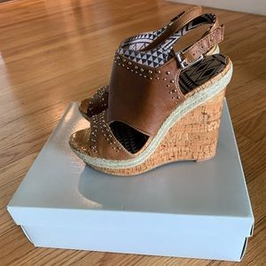 Jessica Simpson wedges